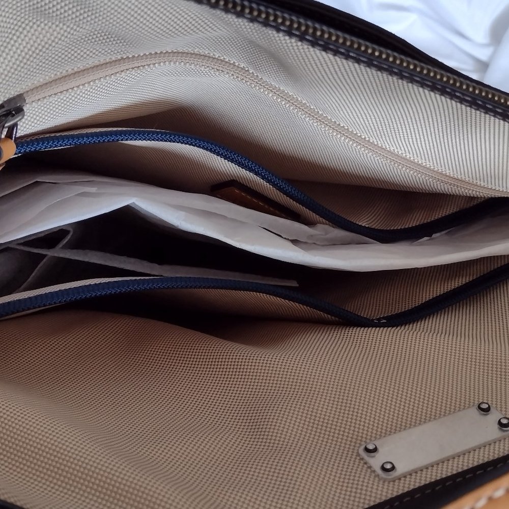 Tumi Santa Monica Whitfield Helmet Bag *New - Picture 8 of 13